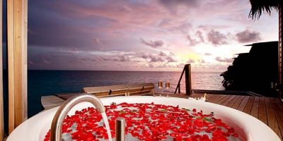 maldives-premium-deluxe-spa-water-villa-03-1-640x457